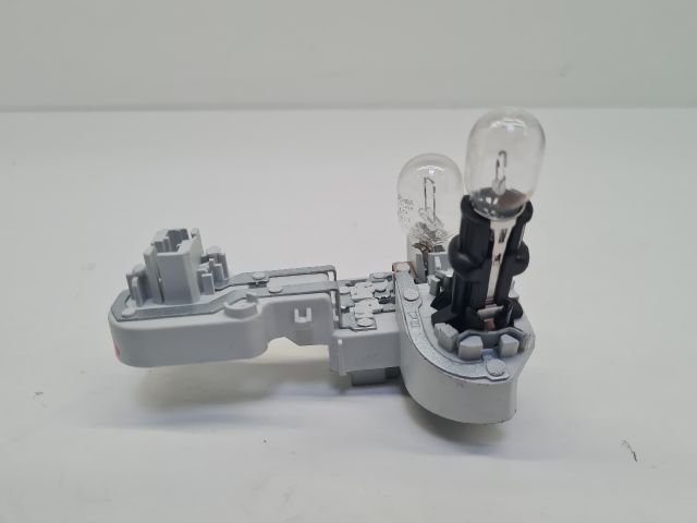 bontott VW GOLF VII Jobb Hátsó Lámpa Foglalat