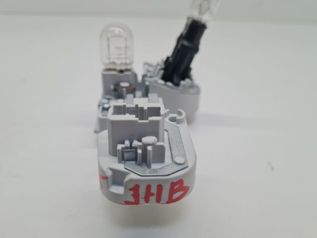 bontott VW GOLF VII Jobb Hátsó Lámpa Foglalat