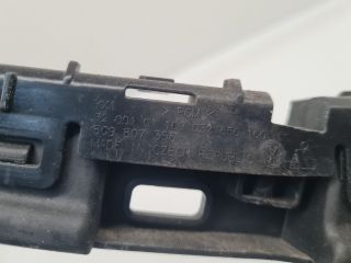 bontott VW GOLF VII Jobb hátsó Lökhárító Tartó (Műanyag)