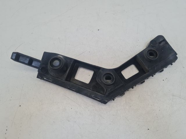 bontott VW GOLF VII Jobb hátsó Lökhárító Tartó (Műanyag)