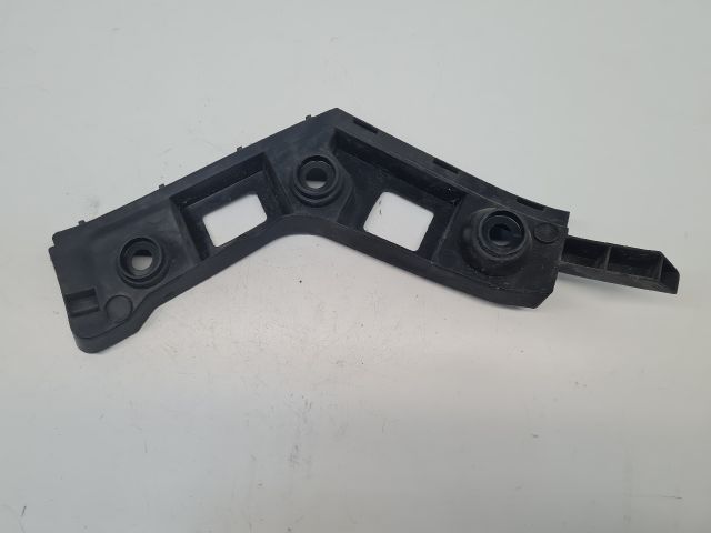 bontott VW GOLF VII Jobb hátsó Lökhárító Tartó (Műanyag)