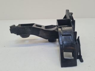 bontott VW GOLF VII Jobb hátsó Lökhárító Tartó (Műanyag)