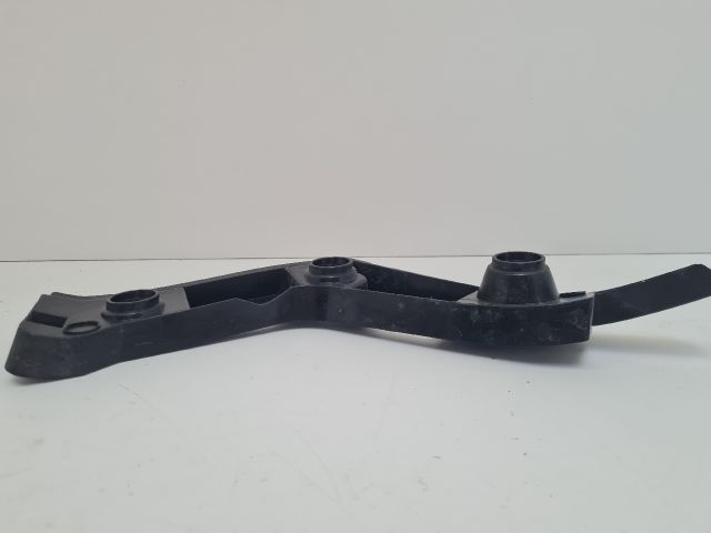 bontott VW GOLF VII Jobb hátsó Lökhárító Tartó (Műanyag)