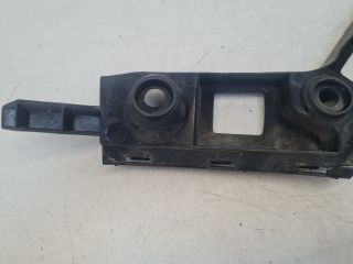 bontott VW GOLF VII Jobb hátsó Lökhárító Tartó (Műanyag)