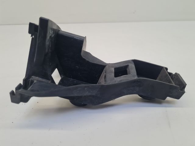 bontott VW GOLF VII Jobb hátsó Lökhárító Tartó (Műanyag)