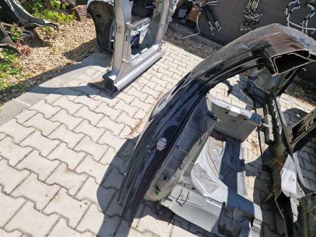 bontott VW GOLF VII Jobb hátsó Negyed Karosszéria Csomag