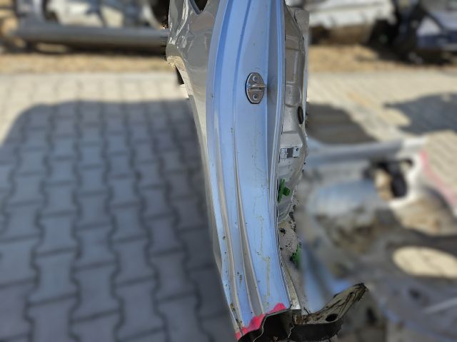 bontott VW GOLF VII Jobb hátsó Negyed Karosszéria Csomag