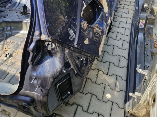 bontott VW GOLF VII Jobb hátsó Negyed Karosszéria Csomag