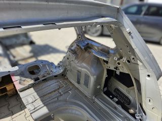 bontott VW GOLF VII Jobb hátsó Negyed Karosszéria Csomag