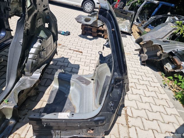 bontott VW GOLF VII Jobb hátsó Negyed Karosszéria Csomag