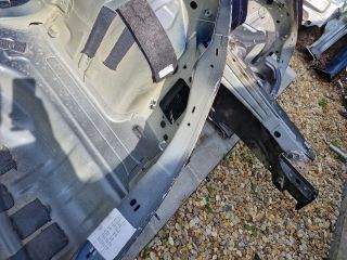 bontott VW GOLF VII Jobb hátsó Negyed Karosszéria Csomag