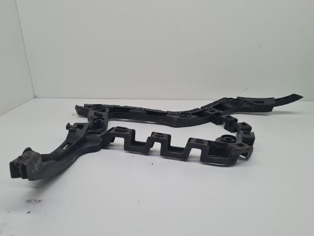 bontott VW GOLF VII Jobb hátsó Oldal Lökhárító Tartó (Műanyag)