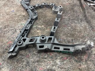 bontott VW GOLF VII Jobb hátsó Oldal Lökhárító Tartó (Műanyag)