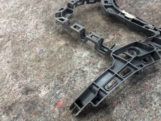 bontott VW GOLF VII Jobb hátsó Oldal Lökhárító Tartó (Műanyag)