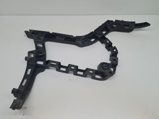 bontott VW GOLF VII Jobb hátsó Oldal Lökhárító Tartó (Műanyag)