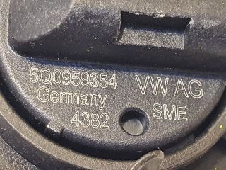 bontott VW GOLF VII Jobb hátsó Oldal Ütközés Érzékelő