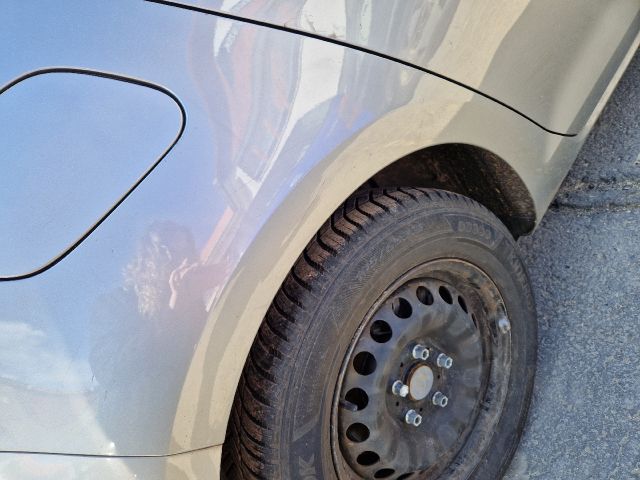 bontott VW GOLF VII Jobb hátsó Sárvédő