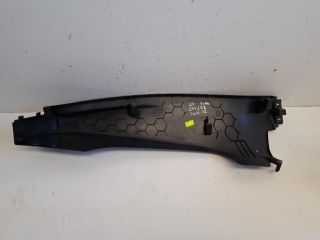 bontott VW GOLF VII Jobb hátsó Ülés melletti Kárpit