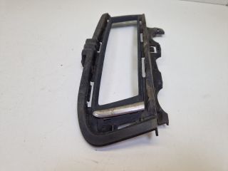 bontott VW GOLF VII Jobb Ködfényszóró Lámpakeret