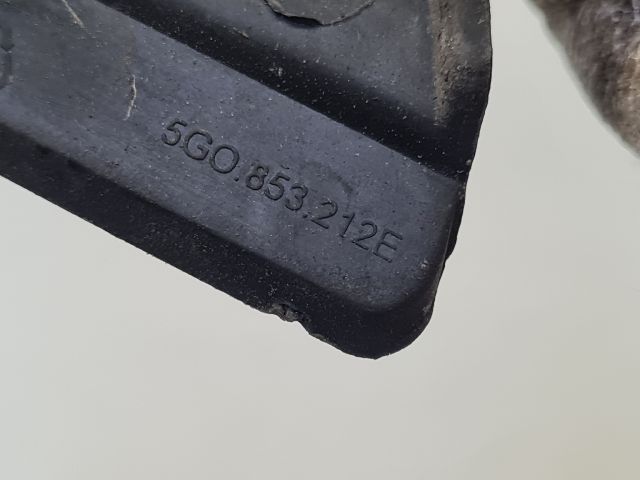 bontott VW GOLF VII Jobb Ködfényszóró Lámpakeret