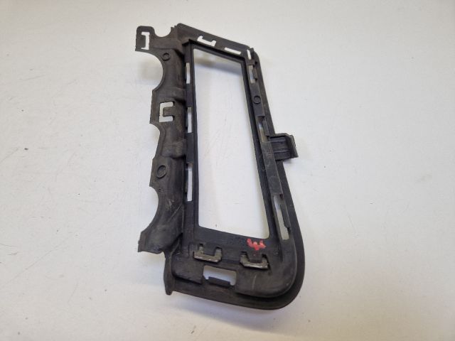 bontott VW GOLF VII Jobb Ködfényszóró Lámpakeret