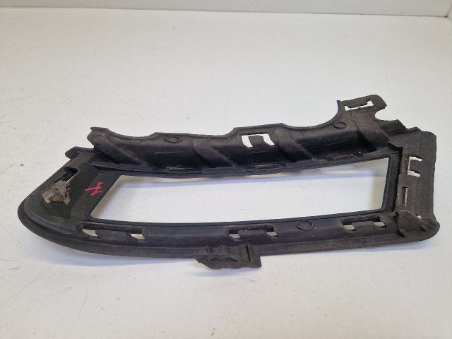 bontott VW GOLF VII Jobb Ködfényszóró Lámpakeret