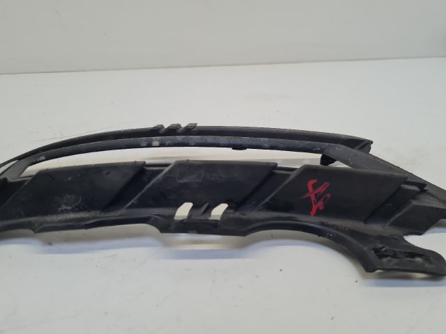 bontott VW GOLF VII Jobb Ködfényszóró Lámpakeret