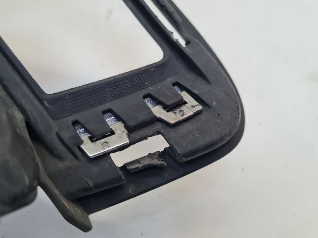 bontott VW GOLF VII Jobb Ködfényszóró Lámpakeret