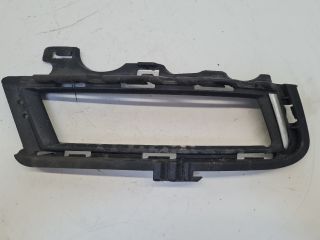 bontott VW GOLF VII Jobb Ködfényszóró Lámpakeret