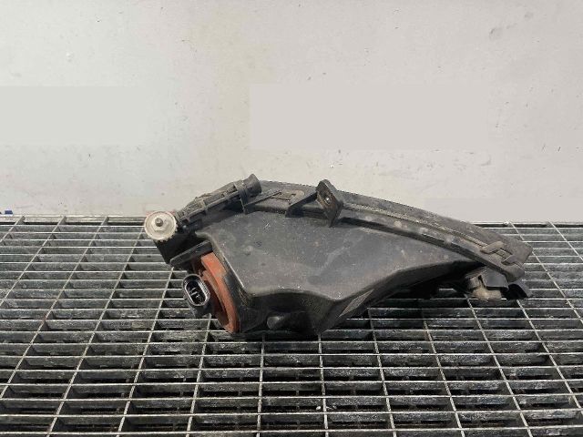 bontott VW GOLF VII Jobb Ködfényszóró