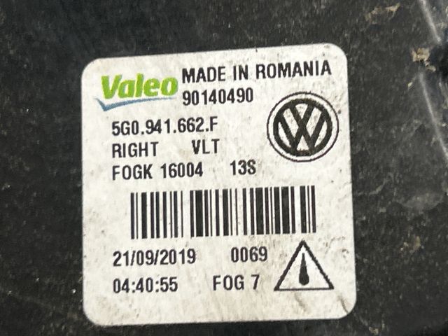 bontott VW GOLF VII Jobb Ködfényszóró
