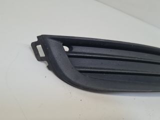 bontott VW GOLF VII Jobb Ködlámpa Rács