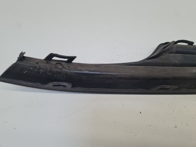 bontott VW GOLF VII Jobb Ködlámpa Rács