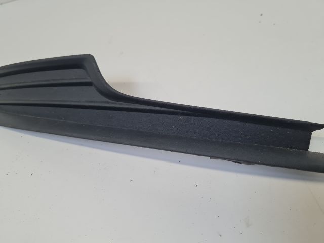 bontott VW GOLF VII Jobb Ködlámpa Rács