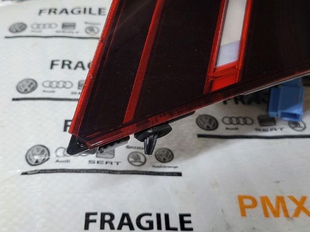 bontott VW GOLF VII Jobb Külső Hátsó Lámpa