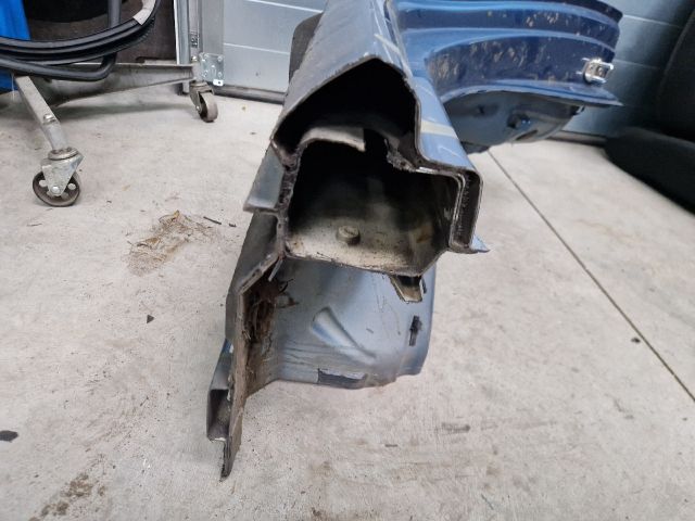 bontott VW GOLF VII Jobb Küszöb