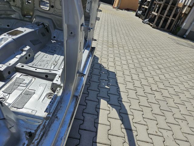 bontott VW GOLF VII Jobb Küszöb