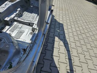 bontott VW GOLF VII Jobb Küszöb