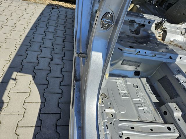 bontott VW GOLF VII Jobb Küszöb