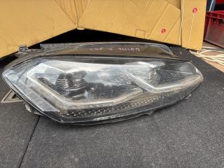 bontott VW GOLF VII Jobb Ledes Fényszóró