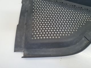 bontott VW GOLF VII Jobb Levélrács Záróvég