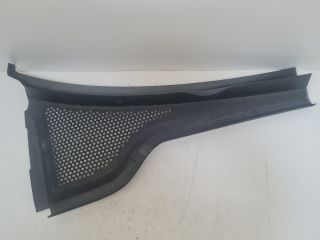 bontott VW GOLF VII Jobb Levélrács Záróvég