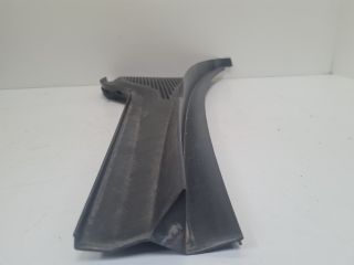 bontott VW GOLF VII Jobb Levélrács Záróvég