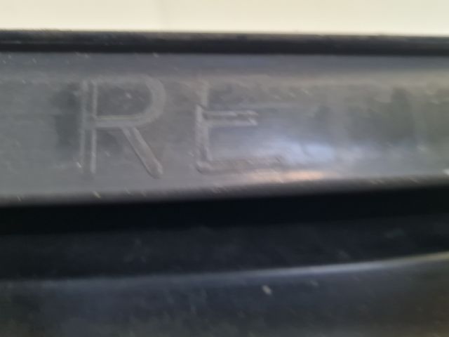 bontott VW GOLF VII Jobb Levélrács Záróvég