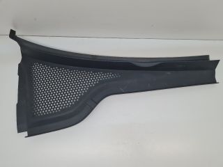 bontott VW GOLF VII Jobb Levélrács Záróvég