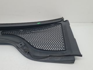 bontott VW GOLF VII Jobb Levélrács Záróvég