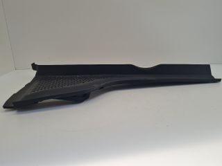 bontott VW GOLF VII Jobb Levélrács Záróvég