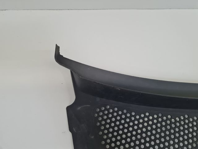 bontott VW GOLF VII Jobb Levélrács Záróvég