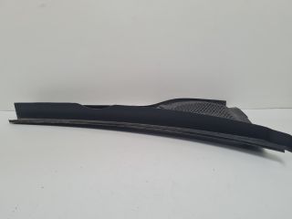 bontott VW GOLF VII Jobb Levélrács Záróvég