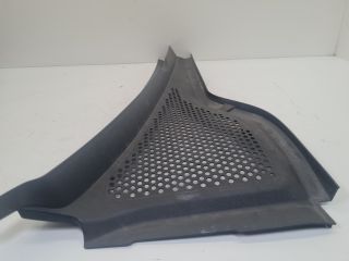 bontott VW GOLF VII Jobb Levélrács Záróvég